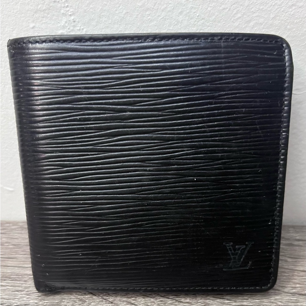 Louis Vuitton Epi Portefeuille Marco Leather Bifold Wallet/ card holder